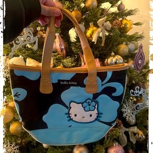 Original Hello Kitty bag. It is an original.